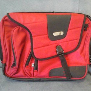 NWOT nylon messenger laptop bag!